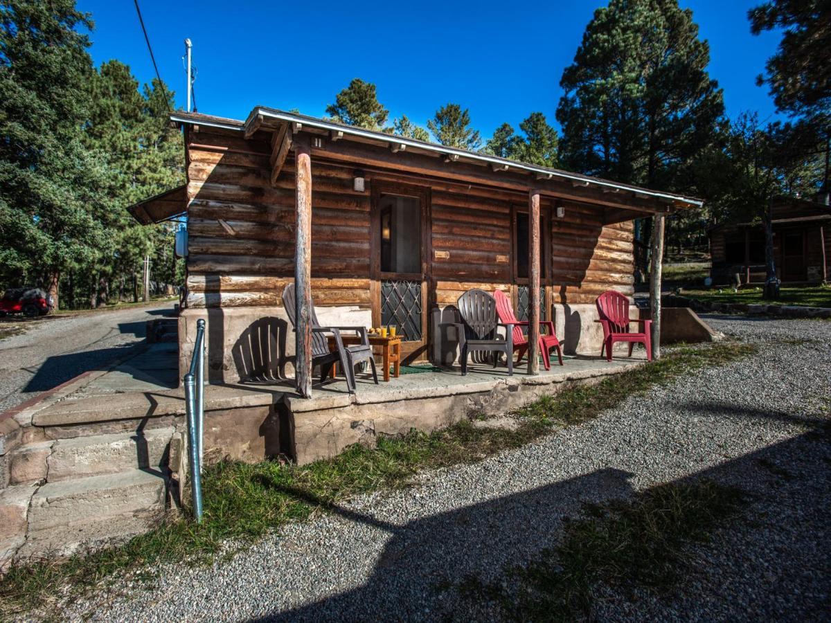 Apache Village Cabinette 11, Queen Bed, Midtown, Sleeps 2 Рюидозо Екстериор снимка